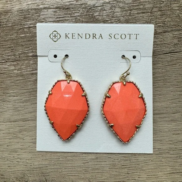 Kendra Scott Corley coral and gold tone drop earrings - Picture 4 of 5